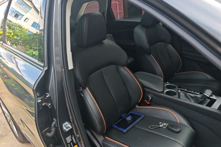 Used CHANGAN OSHAN X7 PLUS 2022 1.5T Blue Whale Edition Automatic Prestige Version Right Front Seat