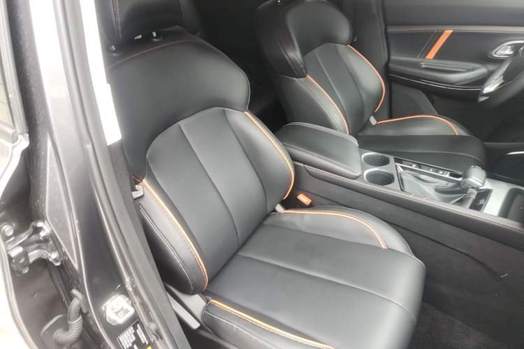 Used CHANGAN OSHAN X7 PLUS 2022 1.5T Blue Whale Edition Automatic Prestige 7-Seater Right Front Seat