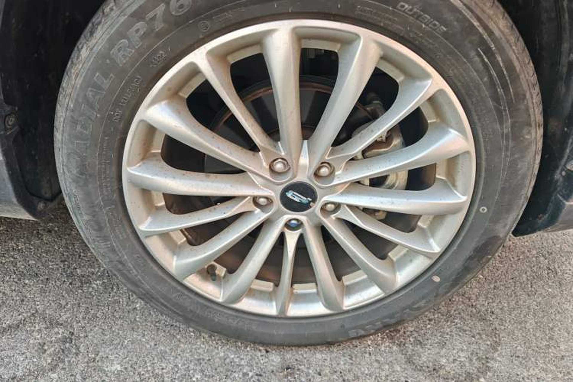 Used CHANGAN OSHAN X7 PLUS 2022 1.5T Blue Whale Edition Automatic Prestige 7-Seater Right Front Wheel Hub