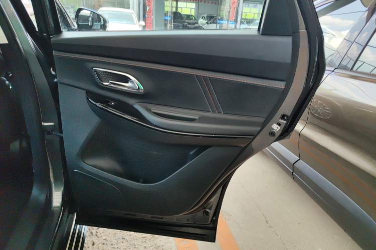 Used CHANGAN OSHAN X7 PLUS 2022 1.5T Manual Luxury Version Right Rear Door Interior