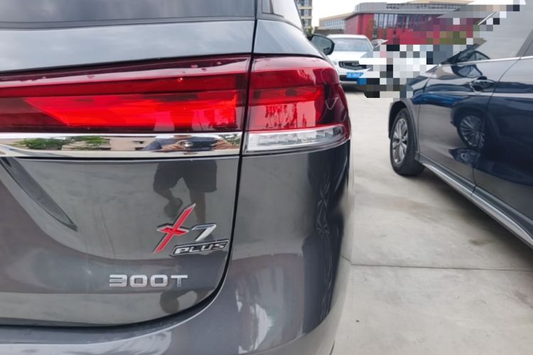 Used CHANGAN OSHAN X7 PLUS 2022 1.5T Blue Whale Edition Automatic Prestige Version Right Rear Taillight