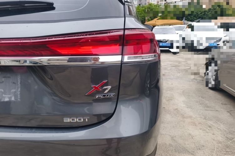 Used CHANGAN OSHAN X7 PLUS 2022 1.5T Blue Whale Edition Automatic Prestige Version Right Rear Taillight