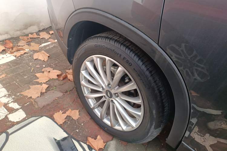 Used CHANGAN OSHAN X7 PLUS 2022 1.5T Blue Whale Edition Automatic Prestige Version Right Rear Wheel Hub