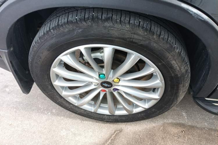 Used CHANGAN OSHAN X7 PLUS 2022 1.5T Manual Luxury Version Right Rear Wheel Hub