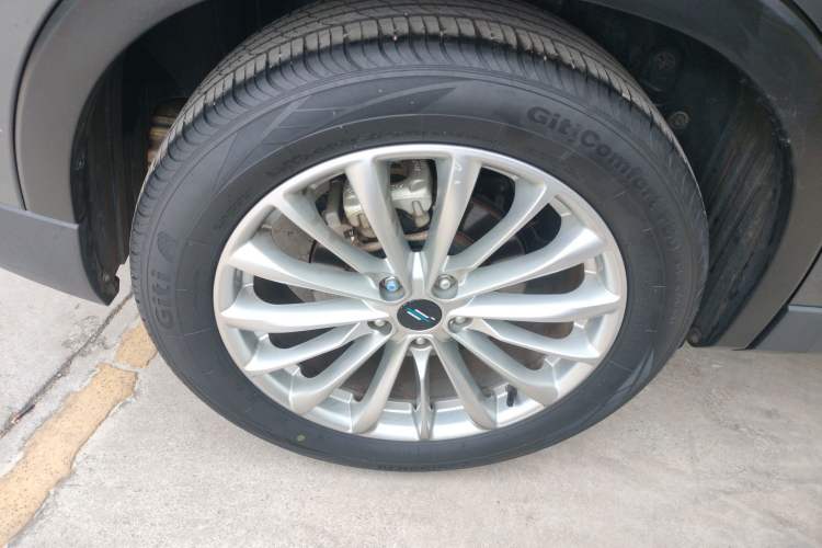 Used CHANGAN OSHAN X7 PLUS 2022 1.5T Blue Whale Edition Automatic Prestige Version Right Rear Wheel Hub