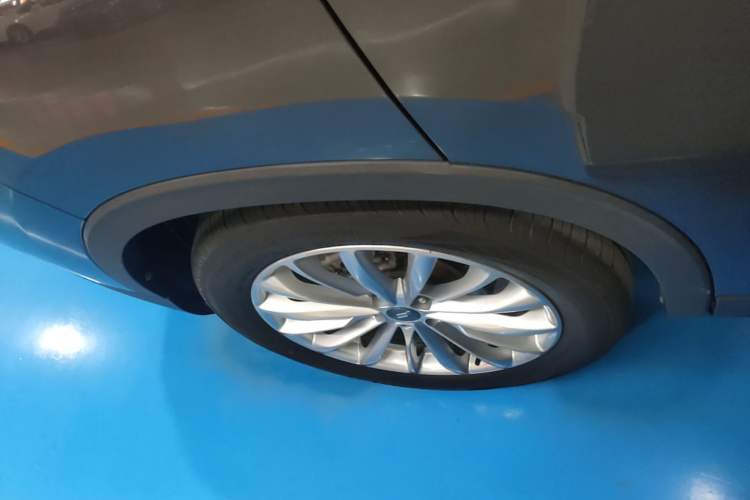 Used CHANGAN OSHAN X7 PLUS 2022 1.5T Blue Whale Edition Automatic ZhiZun Model Right Rear Wheel Hub