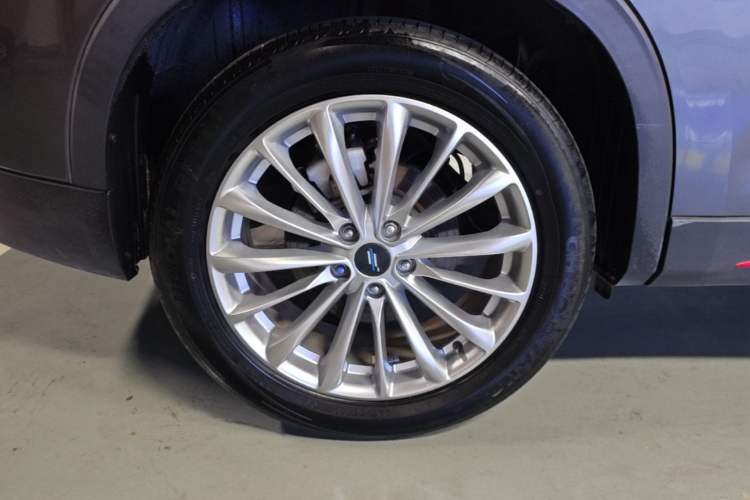 Used CHANGAN OSHAN X7 PLUS 2022 1.5T Blue Whale Edition Automatic Prestige 7-Seater Right Rear Wheel Hub