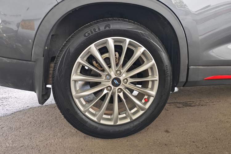 Used CHANGAN OSHAN X7 PLUS 2022 1.5T Blue Whale Edition Automatic ZhiZun Model Right Rear Wheel Hub