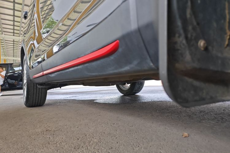 Used CHANGAN OSHAN X7 PLUS 2022 1.5T Blue Whale Edition Automatic ZhiZun Model Right Side Sill