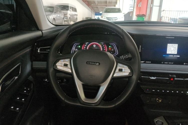 Used CHANGAN OSHAN X7 PLUS 2022 1.5T Blue Whale Edition Automatic ZhiZun Model Steering Wheel