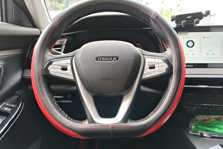 Used CHANGAN OSHAN X7 PLUS 2022 1.5T Blue Whale Edition Automatic Prestige Version Steering Wheel