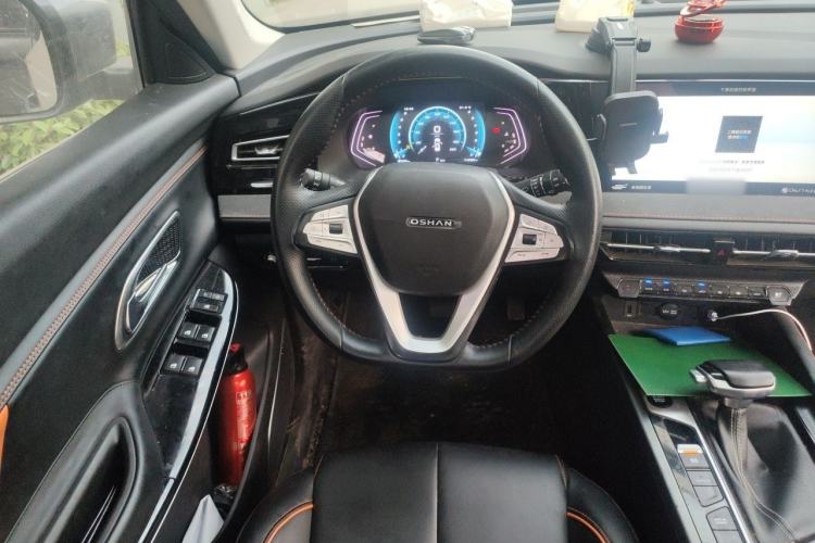 Used CHANGAN OSHAN X7 PLUS 2022 1.5T Blue Whale Edition Automatic Prestige Version Steering Wheel