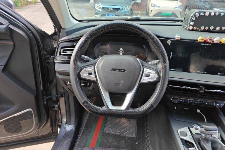 Used CHANGAN OSHAN X7 PLUS 2022 1.5T Blue Whale Edition Automatic Prestige Version Steering Wheel