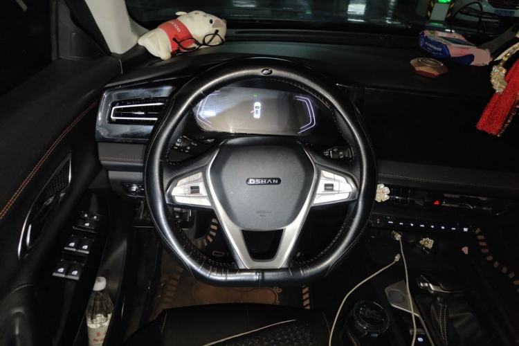 Used CHANGAN OSHAN X7 PLUS 2022 1.5T Blue Whale Edition Automatic Prestige Version Steering Wheel