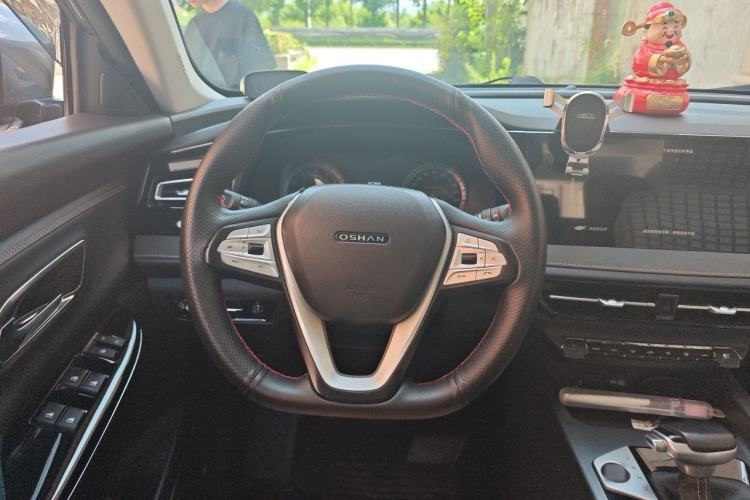 Used CHANGAN OSHAN X7 PLUS 2022 1.5T Blue Whale Edition Automatic Luxury Trim Steering Wheel