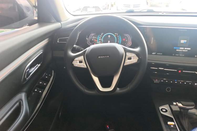Used CHANGAN OSHAN X7 PLUS 2022 1.5T Automatic LeYou Edition Steering Wheel
