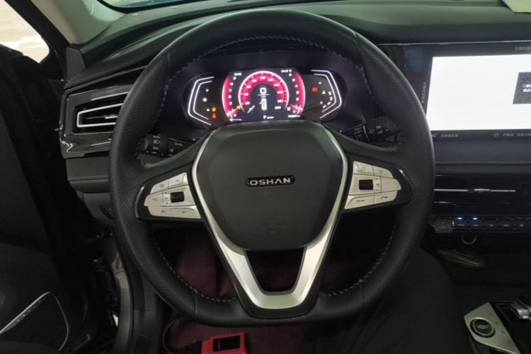 Used CHANGAN OSHAN X7 PLUS 2022 1.5T Blue Whale Edition Automatic Prestige Version Steering Wheel