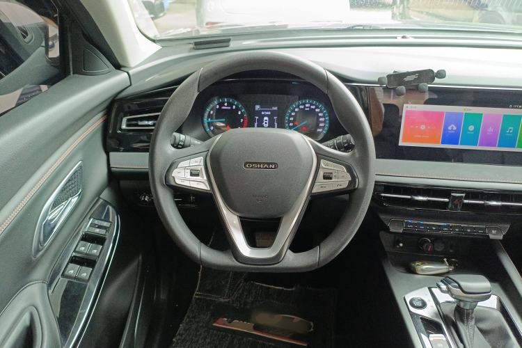 Used CHANGAN OSHAN X7 PLUS 2022 1.5T Blue Whale Edition Automatic Luxury Trim Steering Wheel