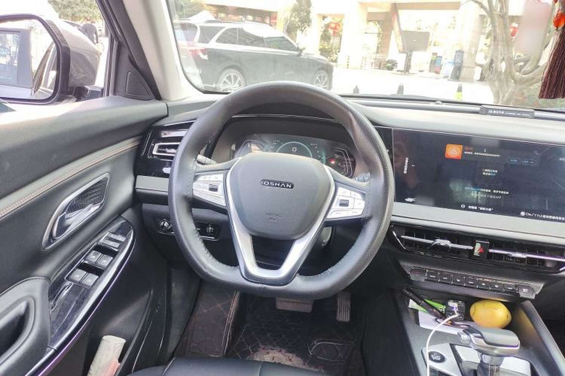 Used CHANGAN OSHAN X7 PLUS 2022 1.5T Blue Whale Edition Automatic Prestige Version Steering Wheel