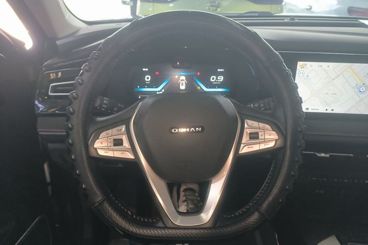Used CHANGAN OSHAN X7 PLUS 2022 1.5T Blue Whale Edition Automatic Geeker Flagship Model Steering Wheel