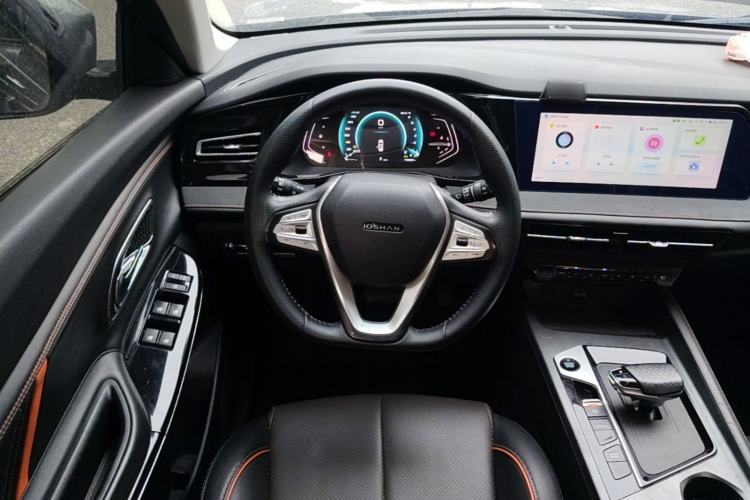Used CHANGAN OSHAN X7 PLUS 2022 1.5T Blue Whale Edition Automatic ZhiZun Model Steering Wheel