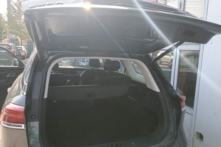 Used CHANGAN OSHAN X7 PLUS 2022 1.5T Manual Luxury Version Trunk