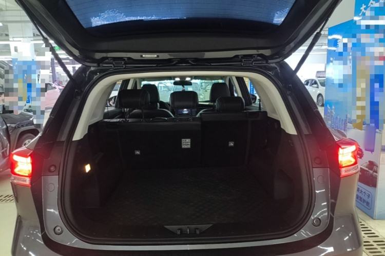 Used CHANGAN OSHAN X7 PLUS 2022 1.5T Blue Whale Edition Automatic Prestige Version Trunk