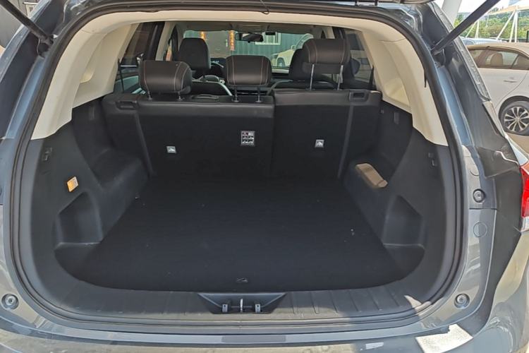 Used CHANGAN OSHAN X7 PLUS 2022 1.5T Blue Whale Edition Automatic Luxury Trim Trunk