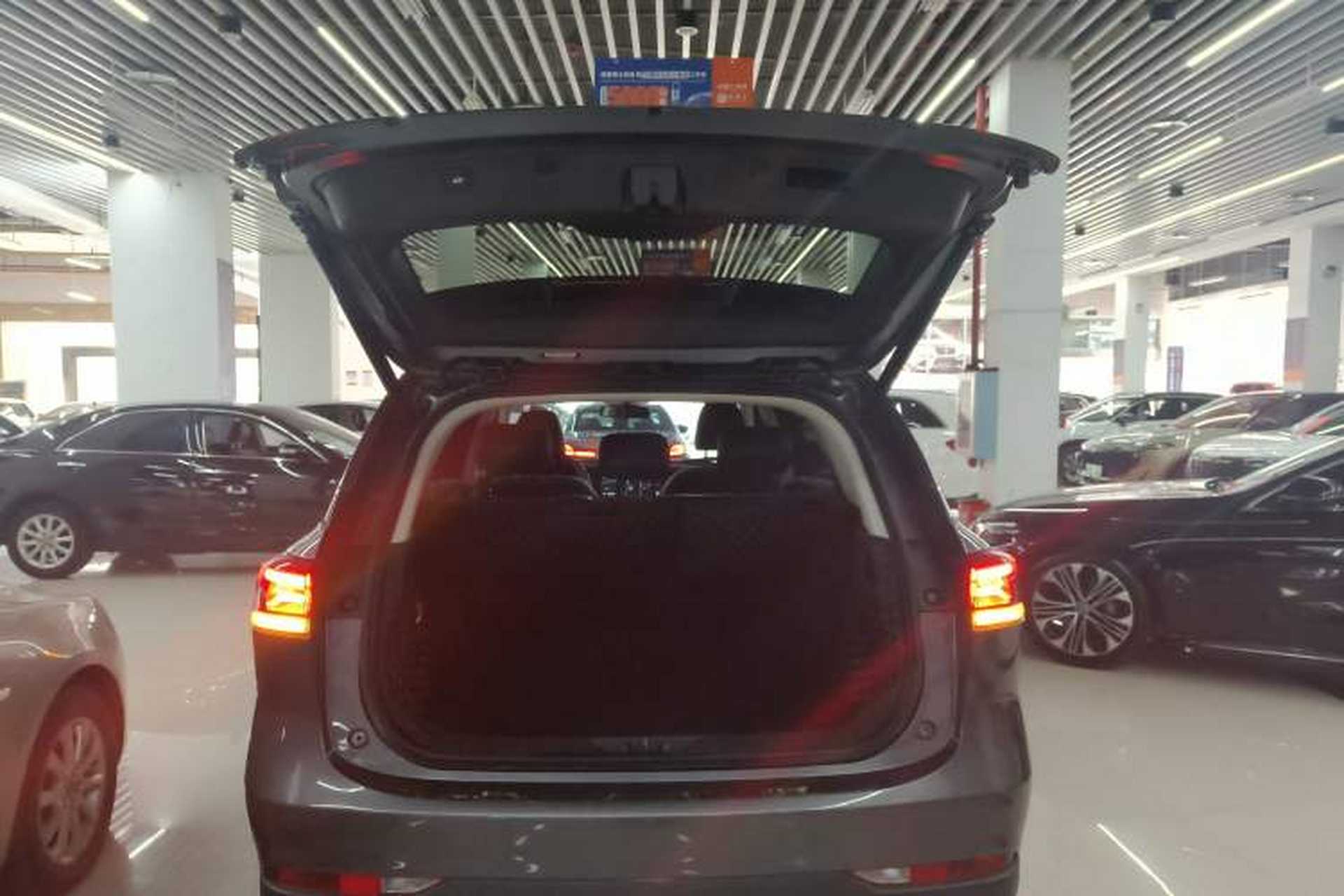 Used CHANGAN OSHAN X7 PLUS 2022 1.5T Blue Whale Edition Automatic Geeker Navigation Model Trunk