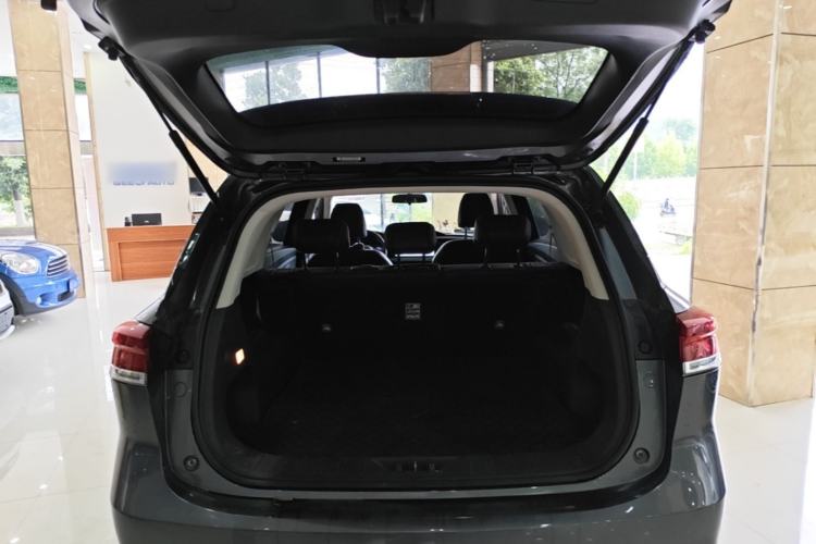 Used CHANGAN OSHAN X7 PLUS 2022 1.5T Blue Whale Edition Automatic ZhiZun Model Trunk
