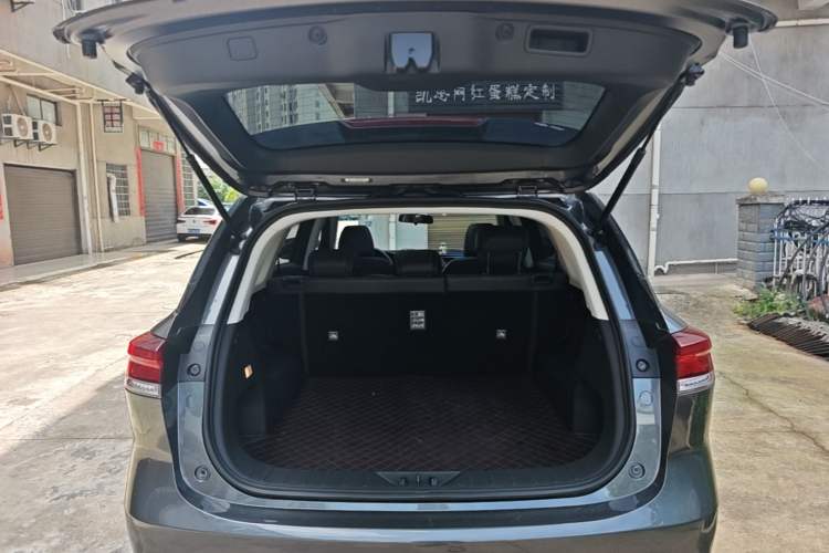 Used CHANGAN OSHAN X7 PLUS 2022 1.5T Blue Whale Edition Automatic Prestige Version Trunk
