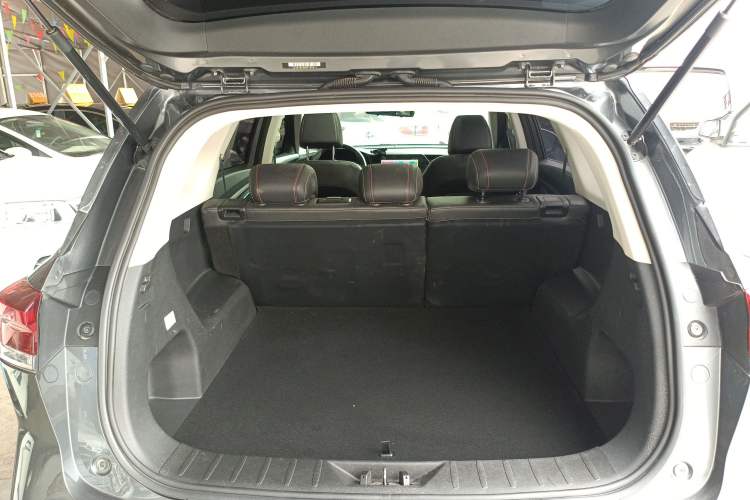 Used CHANGAN OSHAN X7 PLUS 2022 1.5T Blue Whale Edition Automatic Luxury Trim Trunk