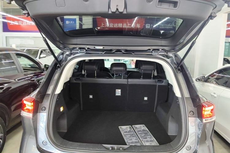 Used CHANGAN OSHAN X7 PLUS 2022 1.5T Blue Whale Edition Automatic Prestige Version Trunk