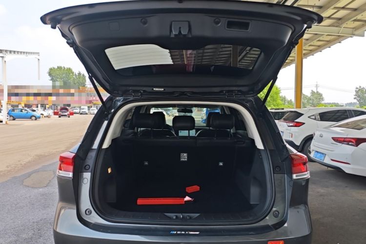 Used CHANGAN OSHAN X7 PLUS 2022 1.5T Blue Whale Edition Automatic ZhiZun Model Trunk