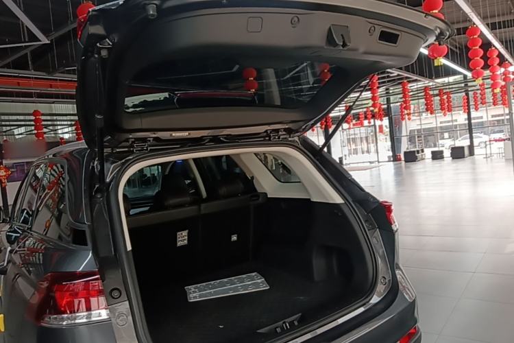 Used CHANGAN OSHAN X7 PLUS 2022 1.5T Blue Whale Edition Automatic Prestige Version Trunk