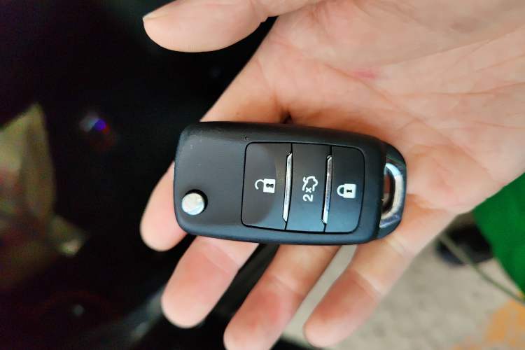 Used CHANGAN OSHAN X7 PLUS 2022 1.5T Manual Luxury Version Vehicle Key