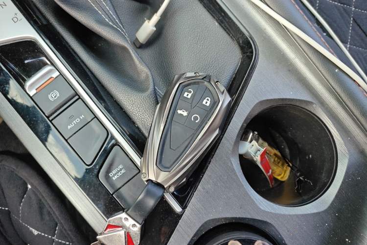 Used CHANGAN OSHAN X7 PLUS 2022 1.5T Blue Whale Edition Automatic Prestige Version Vehicle Key
