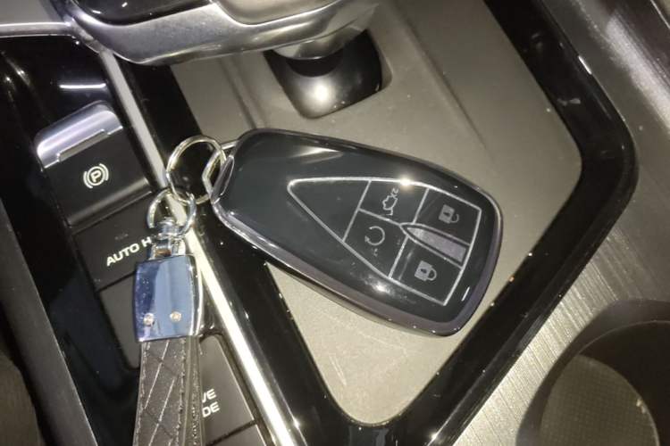 Used CHANGAN OSHAN X7 PLUS 2022 1.5T Blue Whale Edition Automatic ZhiZun Model Vehicle Key