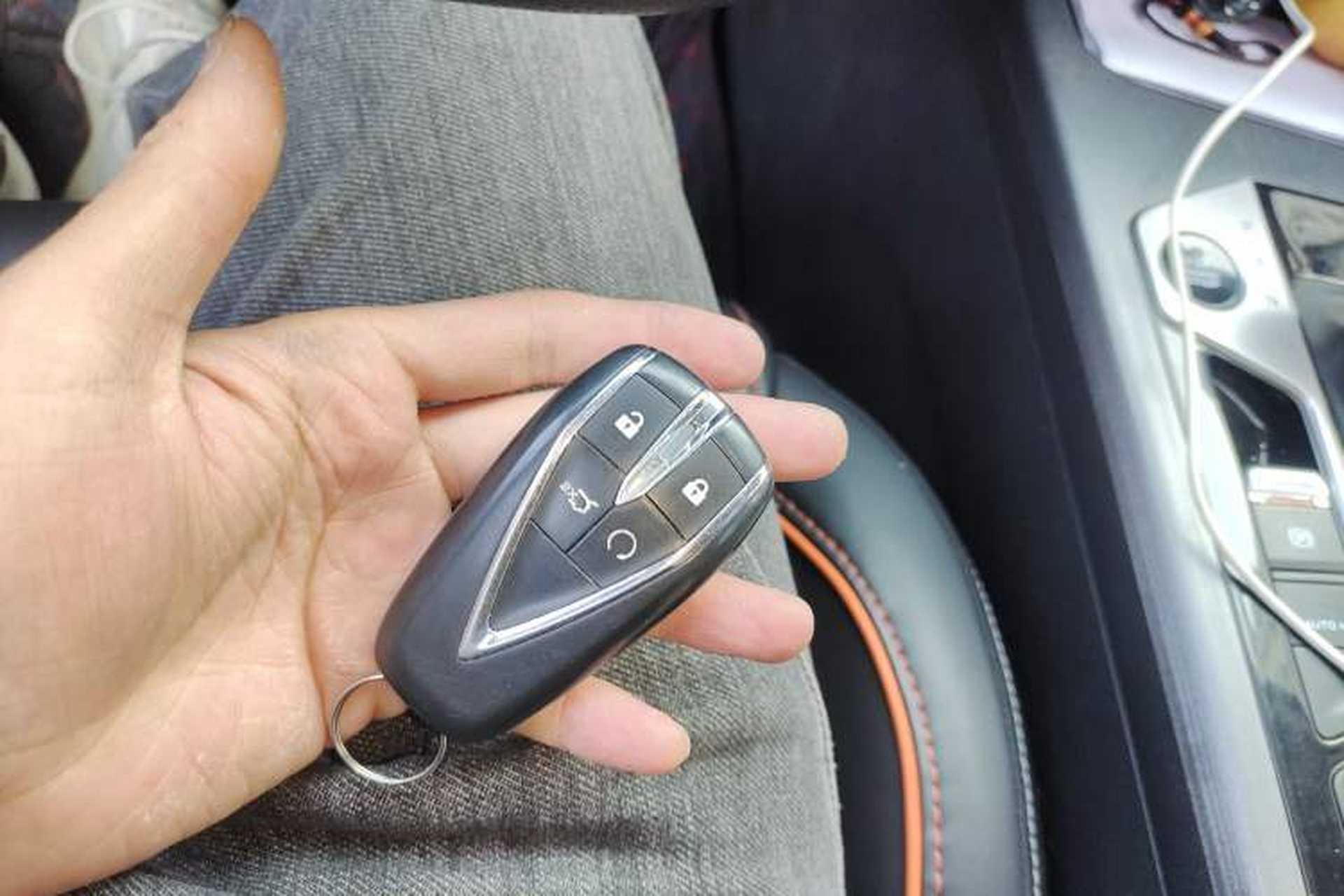 Used CHANGAN OSHAN X7 PLUS 2022 1.5T Blue Whale Edition Automatic Prestige Version Vehicle Key