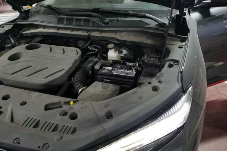 Used CHANGAN OSHAN X7 PLUS 2022 1.5T Blue Whale Edition Automatic Prestige Version Engine Bay Left