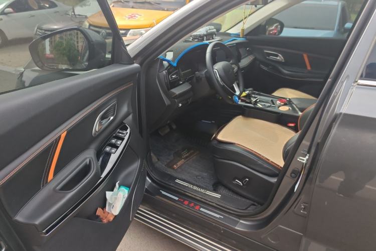 Used CHANGAN OSHAN X7 PLUS 2022 1.5T Blue Whale Edition Automatic Prestige Version Driver Seat