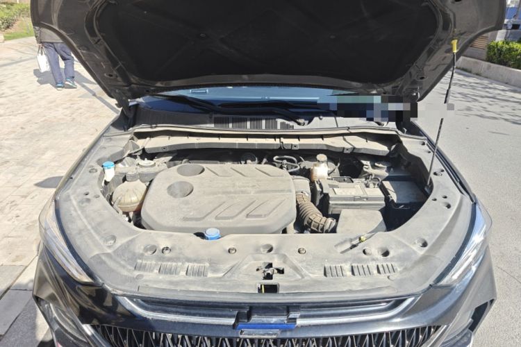 Used CHANGAN OSHAN X7 PLUS 2022 1.5T Blue Whale Edition Automatic Geeker Navigation Model Engine Bay