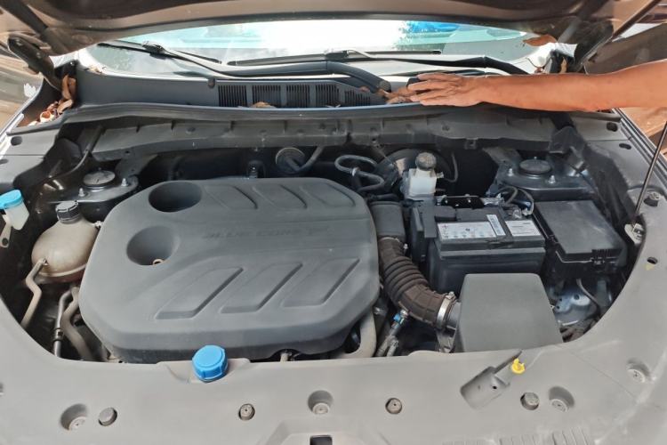 Used CHANGAN OSHAN X7 PLUS 2022 1.5T Blue Whale Edition Automatic ZhiZun Model Engine Bay