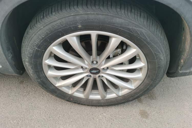Used CHANGAN OSHAN X7 PLUS 2022 1.5T Blue Whale Edition Automatic Prestige Version Exterior 4