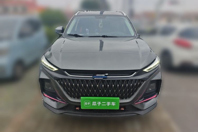 Used CHANGAN OSHAN X7 PLUS 2022 1.5T Blue Whale Edition Automatic Prestige 7-Seater Front