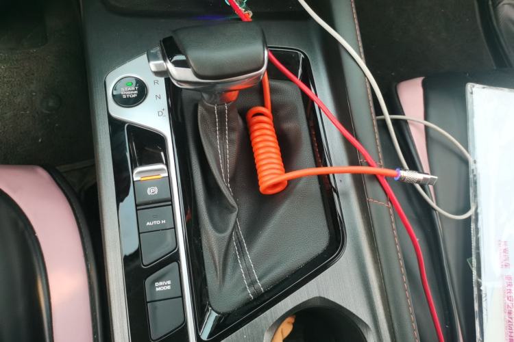 Used CHANGAN OSHAN X7 PLUS 2022 1.5T Blue Whale Edition Automatic Prestige Version Gear Lever