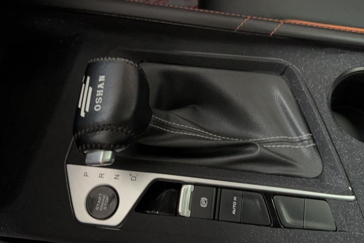 Used CHANGAN OSHAN X7 PLUS 2022 1.5T Blue Whale Edition Automatic Luxury Trim Gear Lever