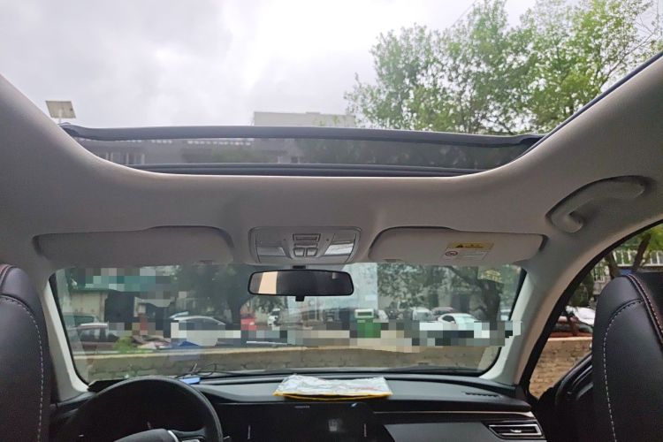 Used CHANGAN OSHAN X7 PLUS 2022 1.5T Blue Whale Edition Automatic ZhiZun Model Headliner