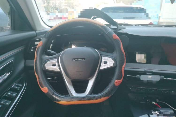 Used CHANGAN OSHAN X7 PLUS 2022 1.5T Blue Whale Edition Automatic Prestige Version Interior 2
