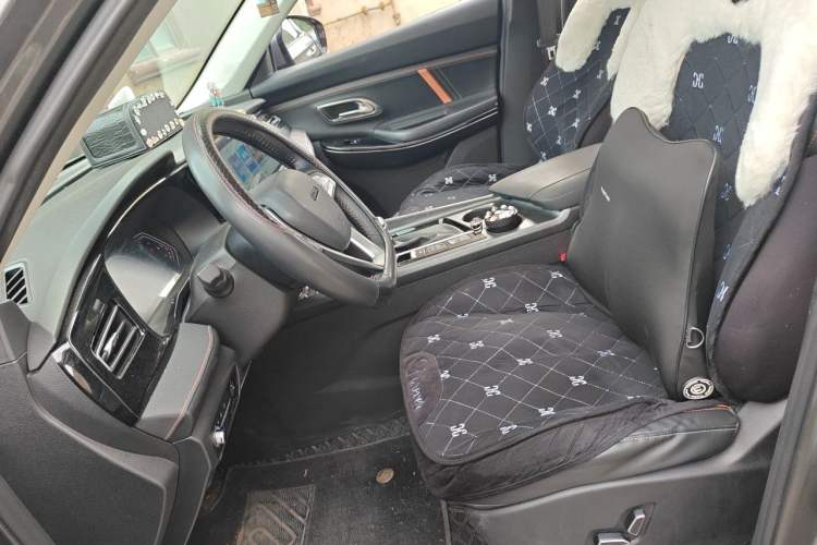 Used CHANGAN OSHAN X7 PLUS 2022 1.5T Blue Whale Edition Automatic Prestige Version Left Front Seat